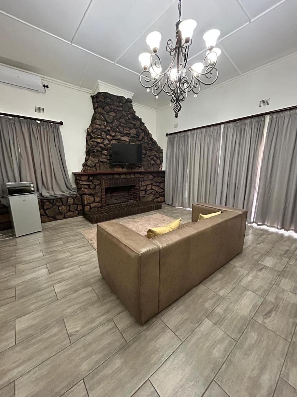 Calla Lily Guesthouse Mbombela Luaran gambar